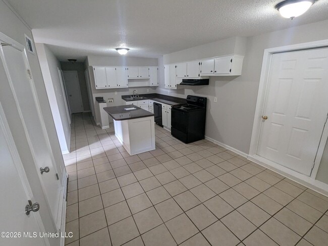 Photo - 8119 Martha Ann Ln