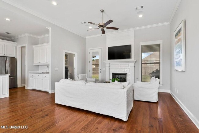 Photo - 3 Bed/2 Bath Home in Woodscape of Oakfield