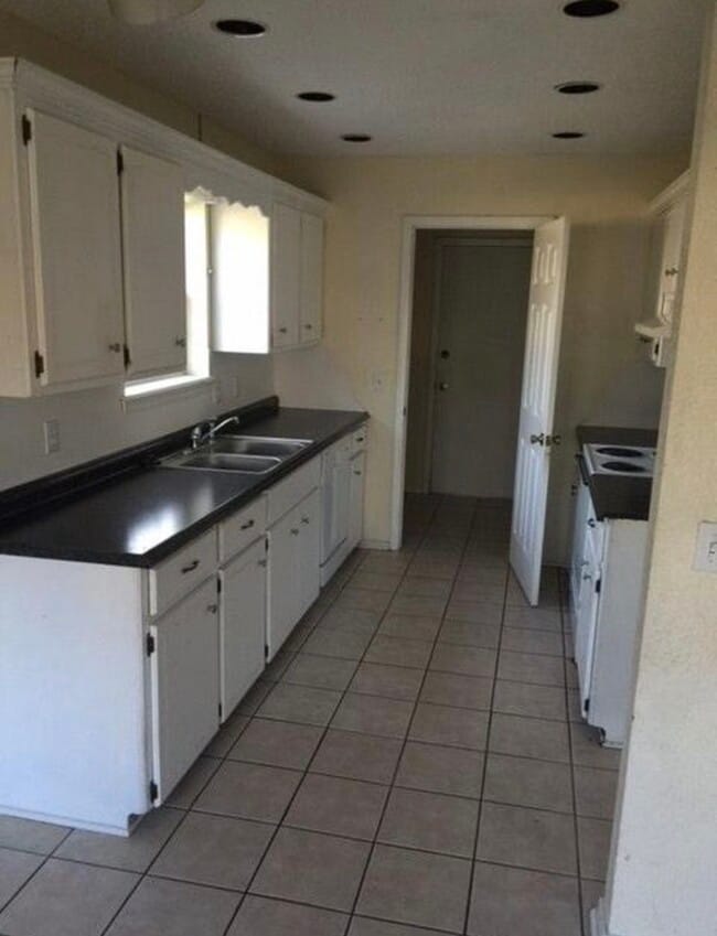 Photo - 3206 S 148th E Pl