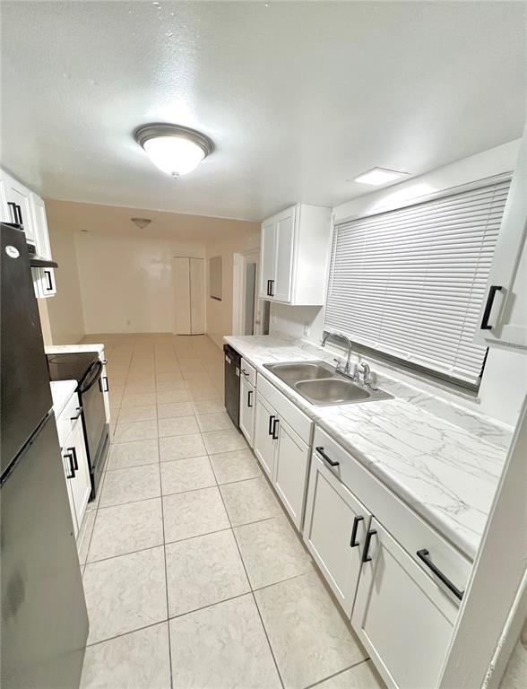 Photo - 2819 Kinnon Dr