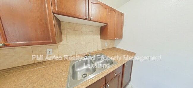 Photo - 507 Twin Pines Ln Unit A