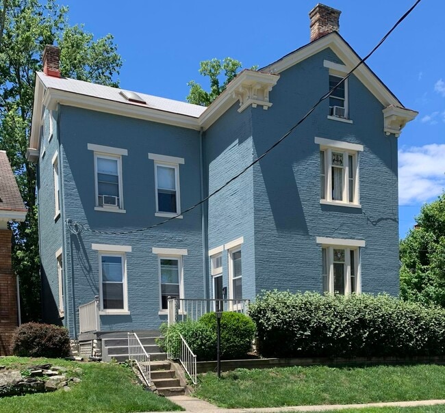 Building Photo - 3729 Maple Park Ave Unit 3729 maple park