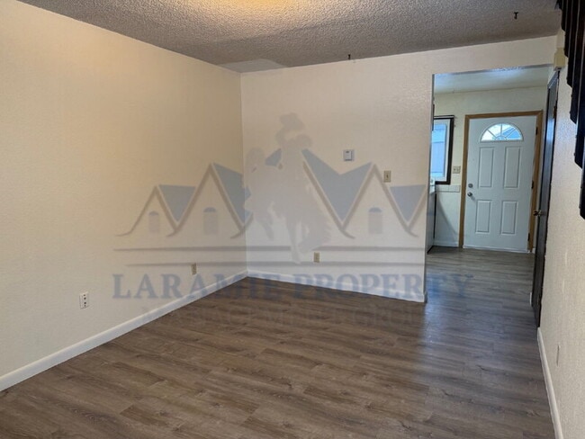 Photo - 808 E Canby St