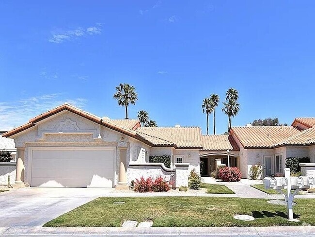 Building Photo - 210 Desert Falls Dr E Rental