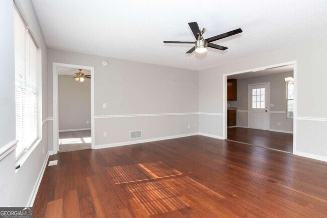 Photo - 113 Evergreen Trail SE