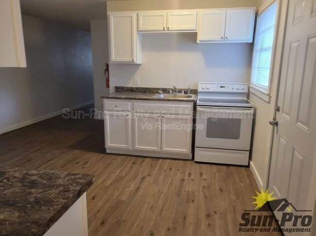 Photo - 708 Georgia St Unit 5