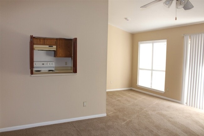 Photo - 16111 Aspenglenn Dr Unit 1002