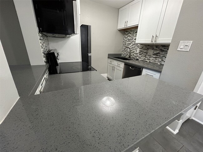 Photo - 5550 N Braeswood Blvd Unit 24