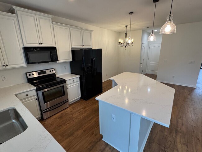 Photo - 6494 Whitebeam Trl