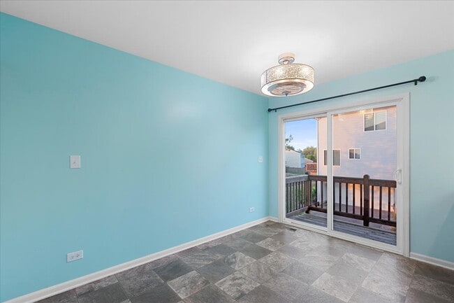 Photo - 1092 Sapphire Ln
