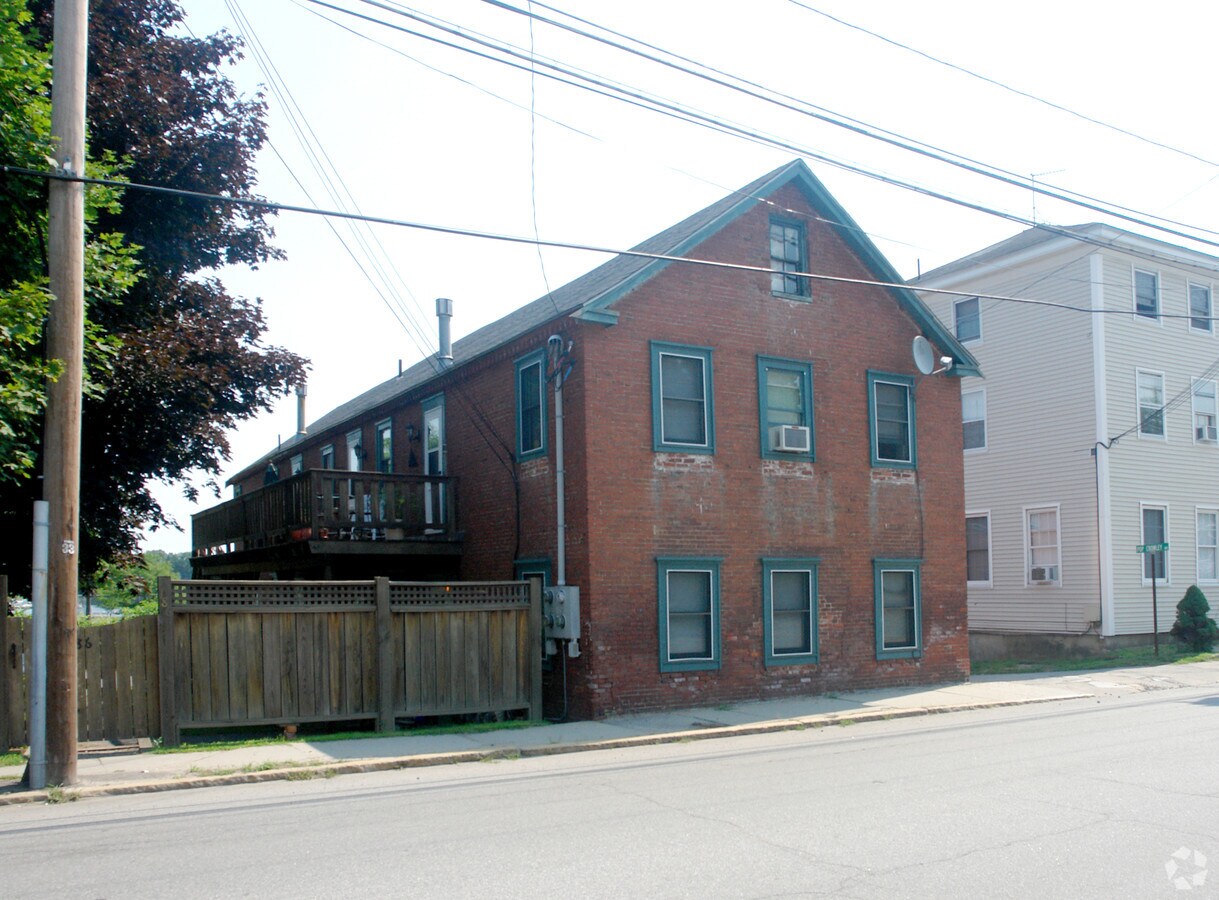 Photo - 186-188 Merrimac St Apartments