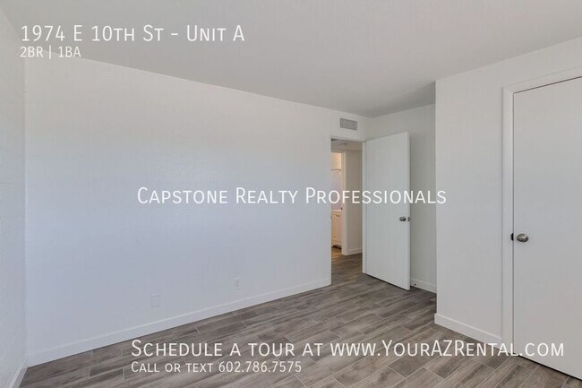 Photo - 1974 E 10th St Apartamento Unidad A