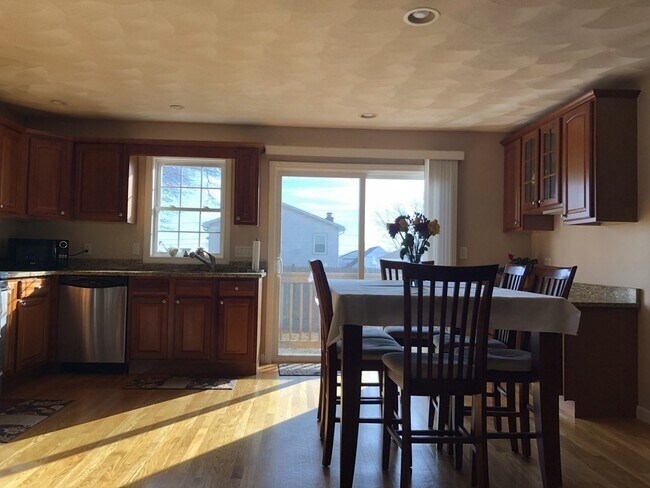 Photo - 111 Oxford St