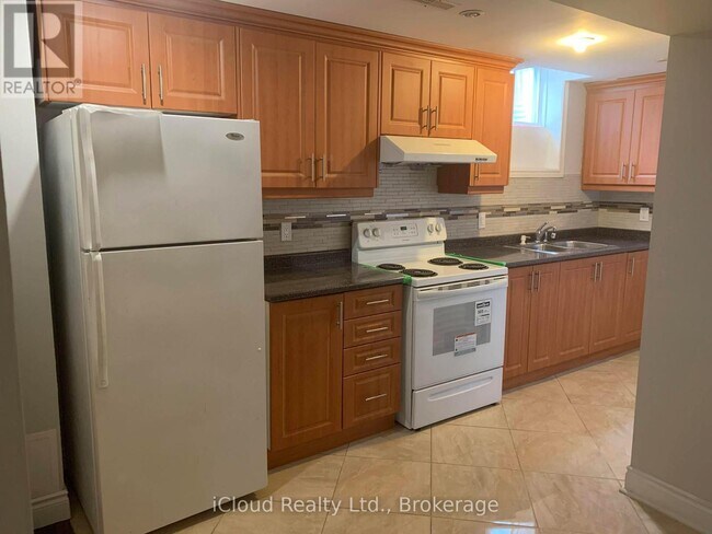 Photo - 564 Fernforest Dr