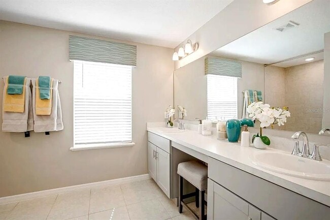 Photo - 2005 Aster Way