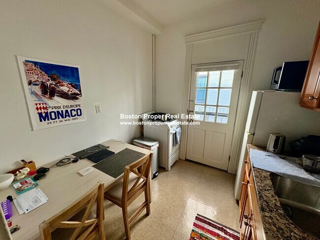 Photo - 60 Charlesgate E