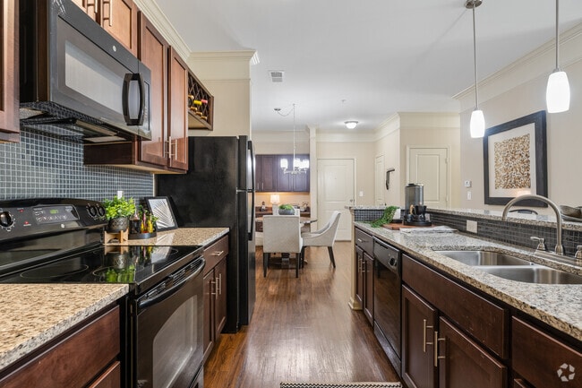 2BR, 2BA - 1202SF