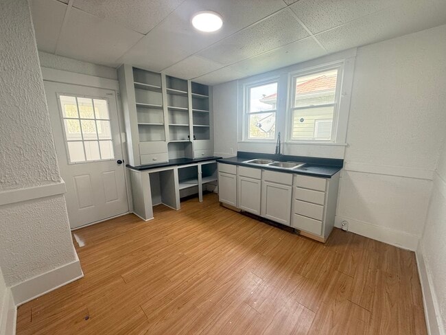 Photo - 726 Baldwin Ave