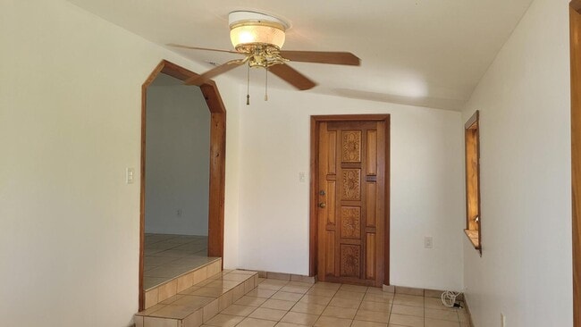 Photo - 528 NW 44th Ave