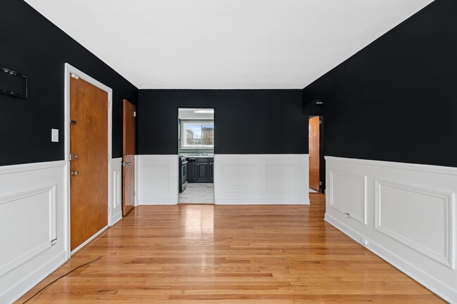 Photo - 8949 S Blackstone Ave Unit 2