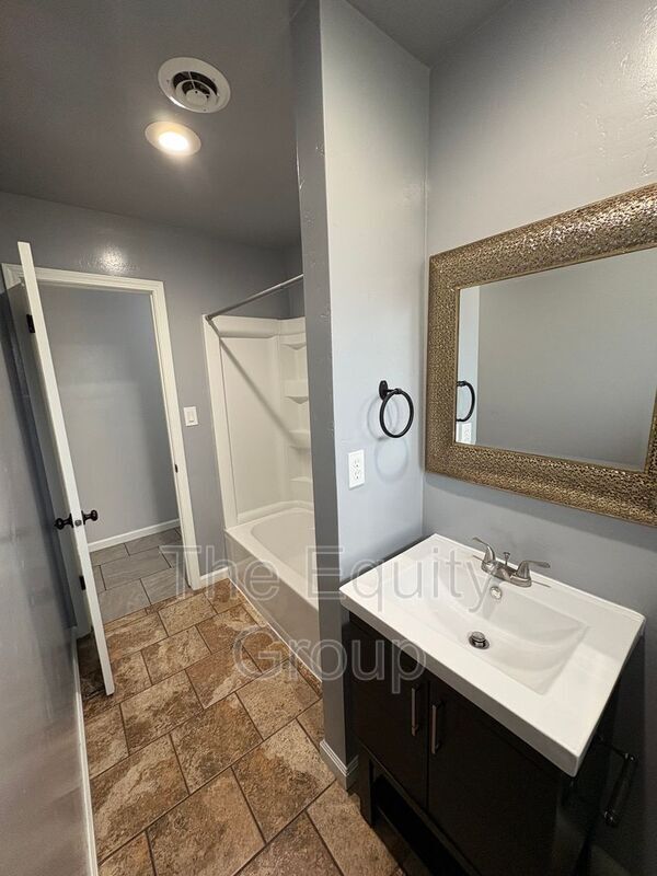 Photo - 4122 W Monte Vista Ave