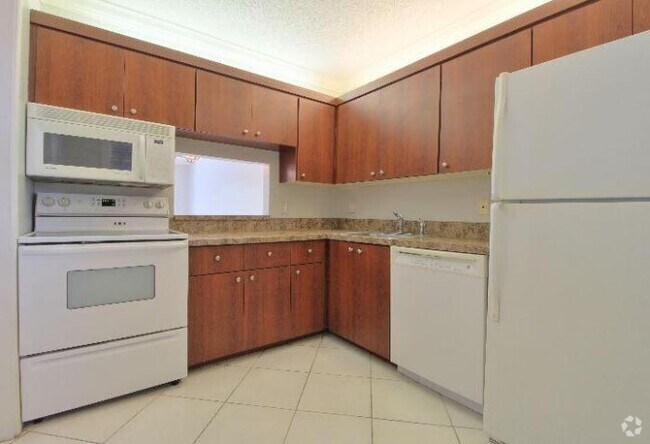 Building Photo - 2700 Casita Way Unit 204 Rental