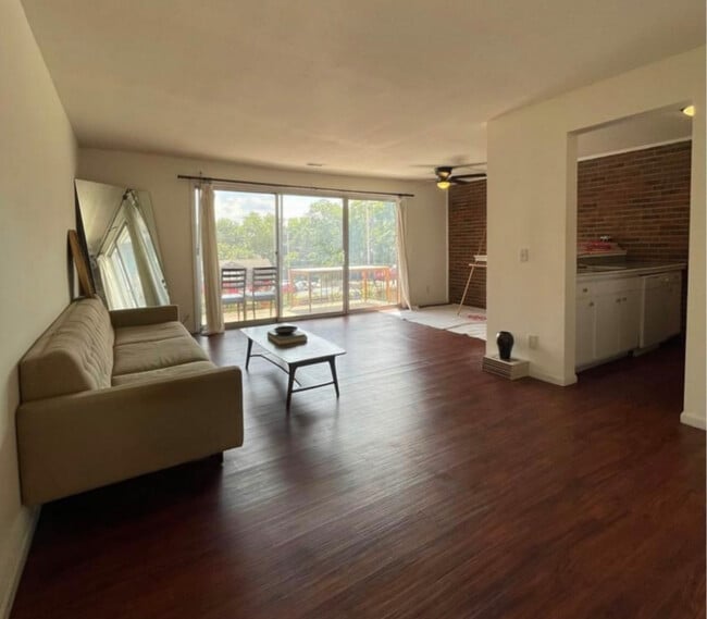 Photo - 4732 Belleview Ave Apartments Unit 3