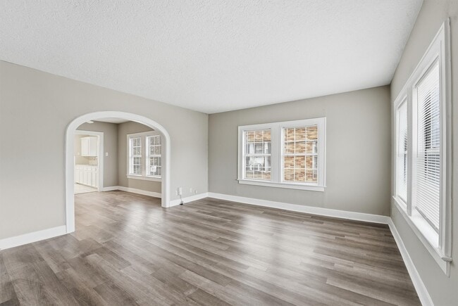 Photo - 144 Glendale St