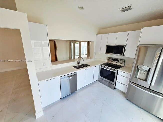 Photo - 8041 NW 191st St