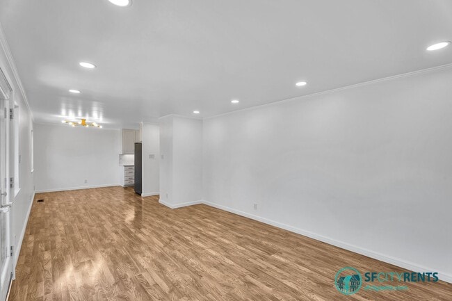 Photo - Noe Valley/Dolores Heights: Luxury Condo w/ Expansive Private Deck & 2 Car Parking Unit 1043 Dolores St.