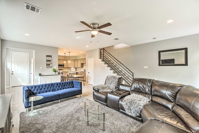 Photo - 4835 Sunflower St Unidad SI ID1546466P