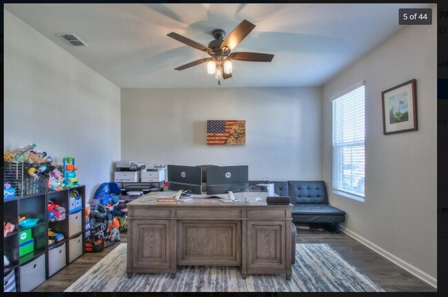 Photo - 3613 Magpie Ln