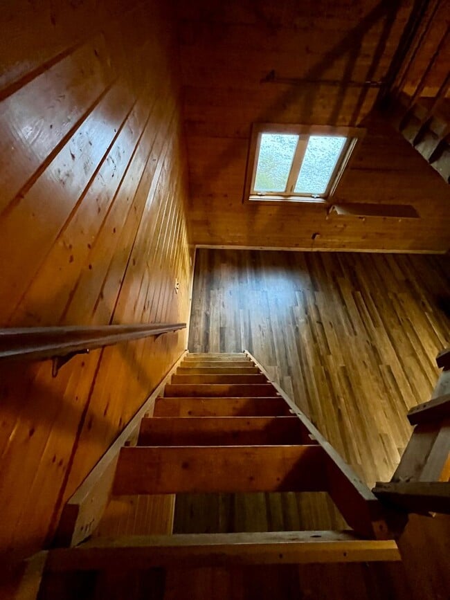 Photo - dry cabin off Sheep Creek / Pet friendly Unit #4
