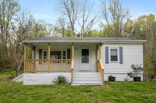 Charming 4-Bedroom Home in Peaceful Rural ... - Charming 4-Bedroom Home in Peaceful Rural ...
