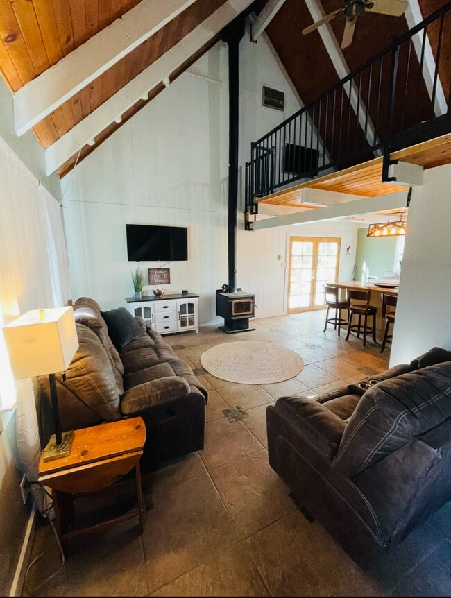 Photo - 20586 Kings Ct