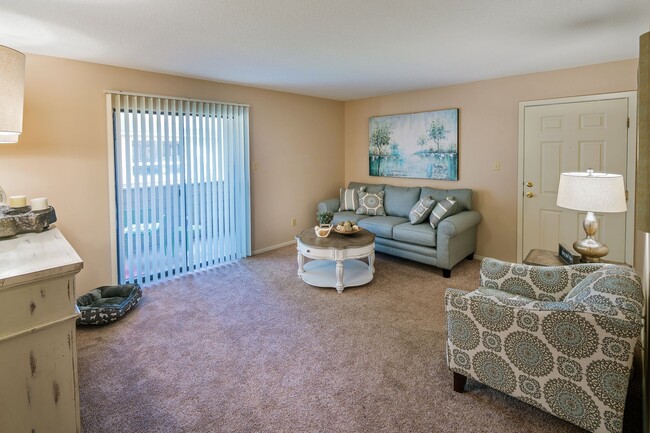 Building Photo - Southcrest Lake Rental