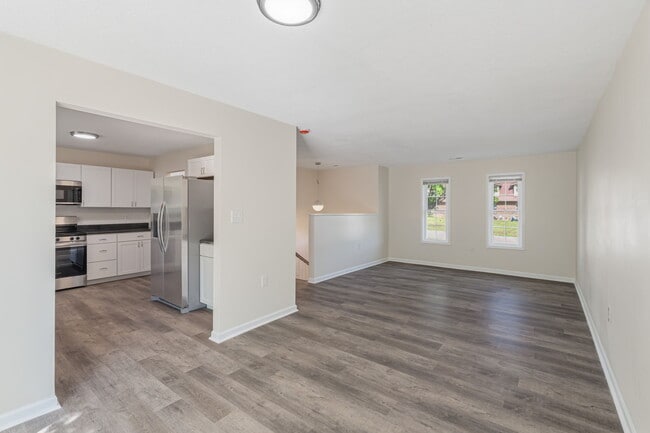 Building Photo - 2827 Shiloh Cir