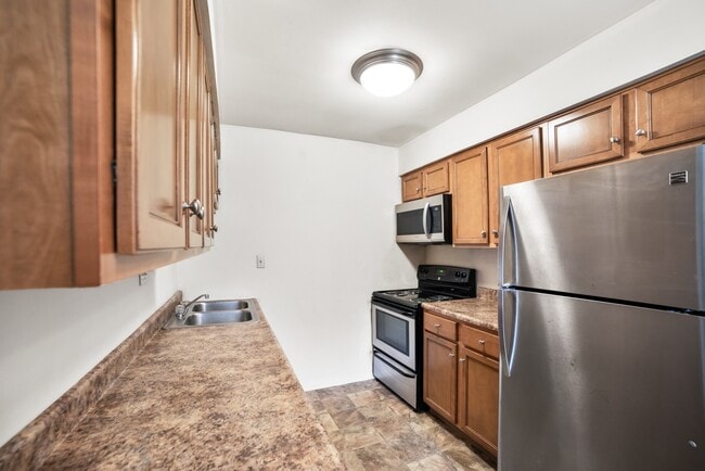 Photo - Somerset Apartments