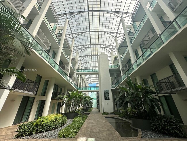 Building Photo - 6000 Collins Ave Rental