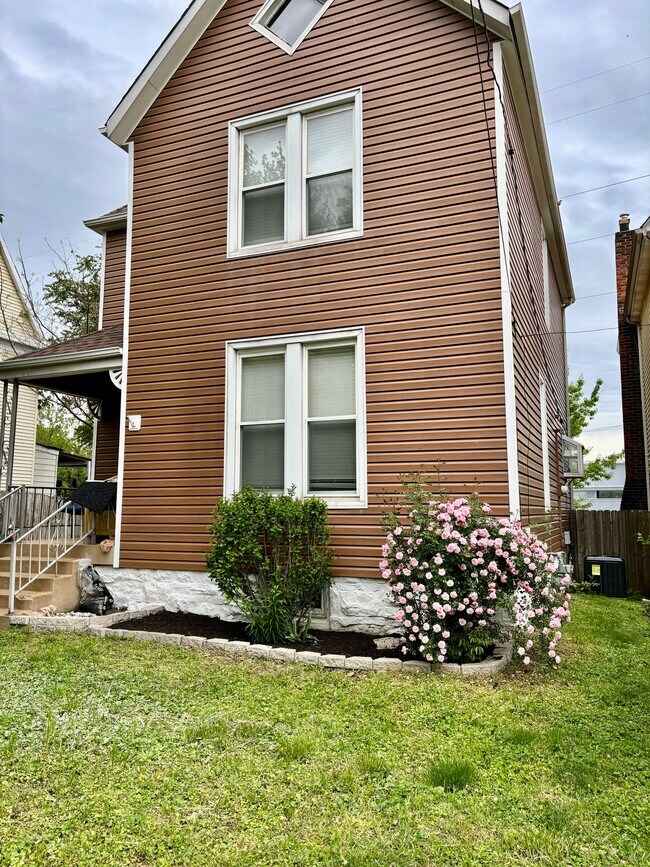Photo - 6205 Famous Ave