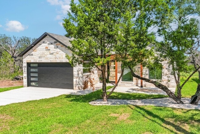 Photo - 418 Bedford Dr