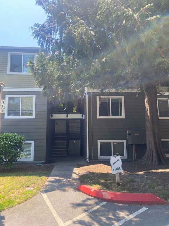 Building Photo - 820 Cady Rd Unit A306 Rental
