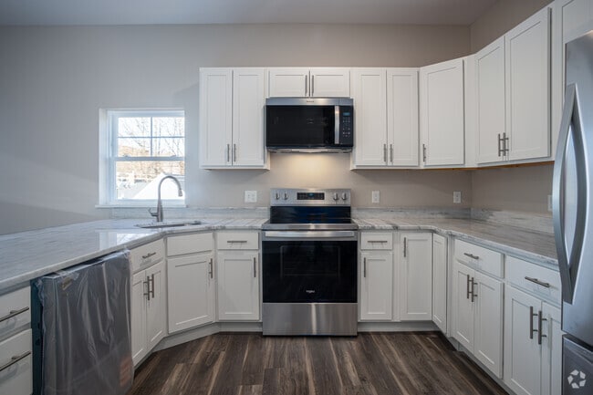 1BR, 1BA - 798SF - Kitchen