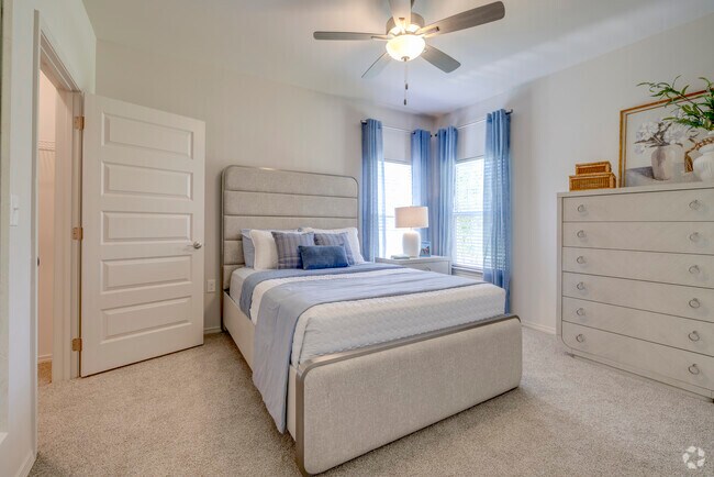 2BR, 2BA - 1142SF - Second Bedroom