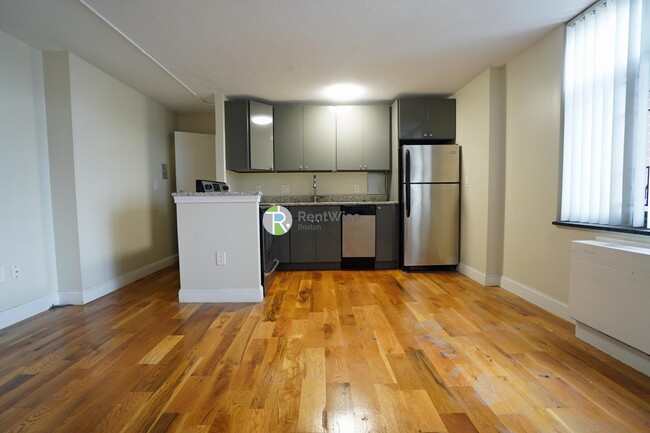 Photo - 125 Trapelo Rd Condo Unit 33