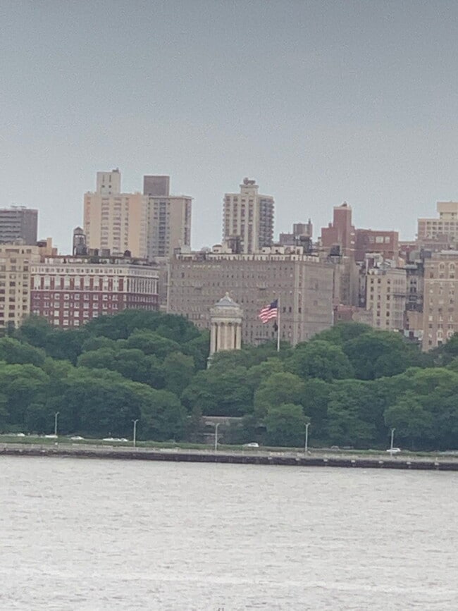 Photo - Boulevard East, North Bergen, NJ 07047 - 2... Unit 301