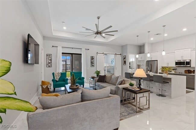 Photo - 2709 6th St W