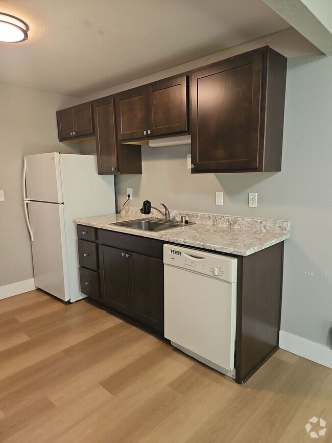 Building Photo - 2bed/1bath Unit C Rental