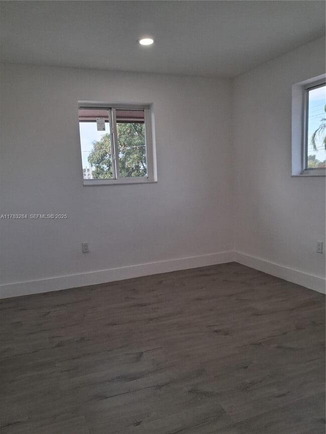 Photo - 2155 SW 72nd Ave Unit 4