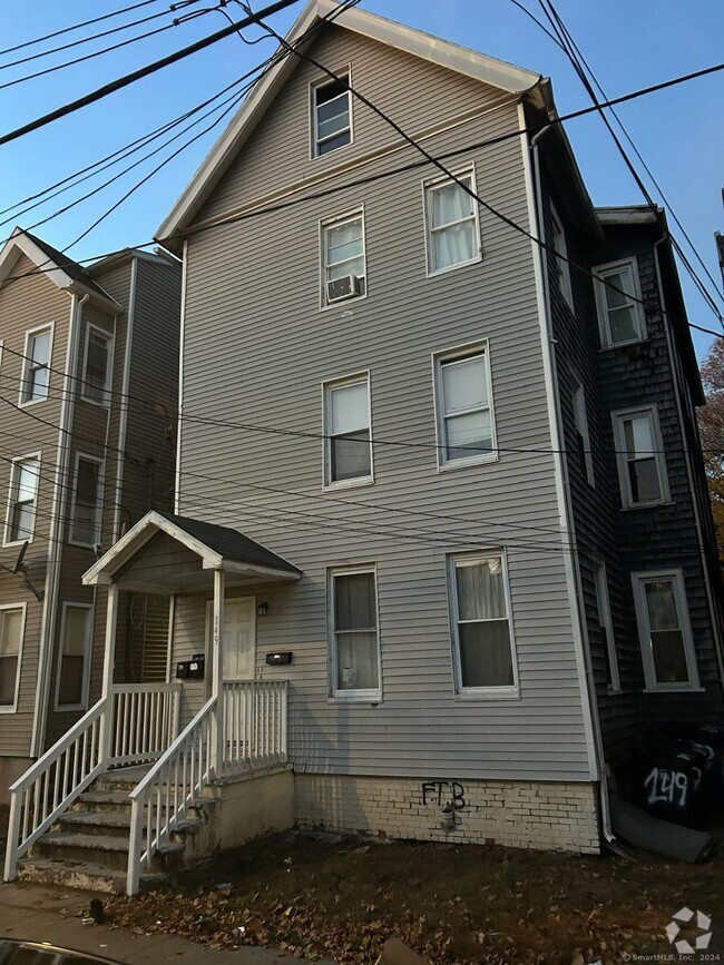 Building Photo - 149 Clay St Unit 2nd Floor Rental